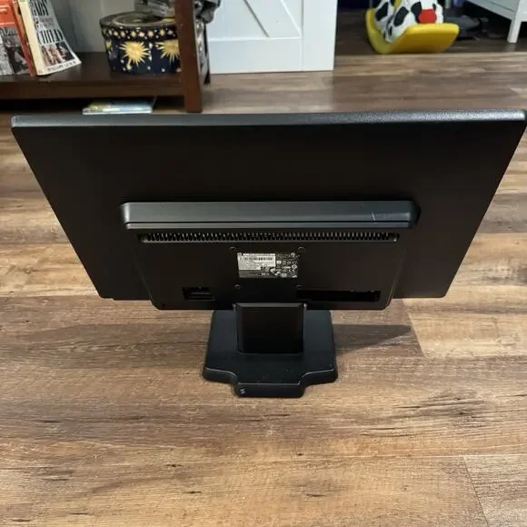 HP LV2011 Black 20'' Anti Glare Widescreen LED Backlit LCD Monitor 1600x900 VGA - Picture 5 of 10